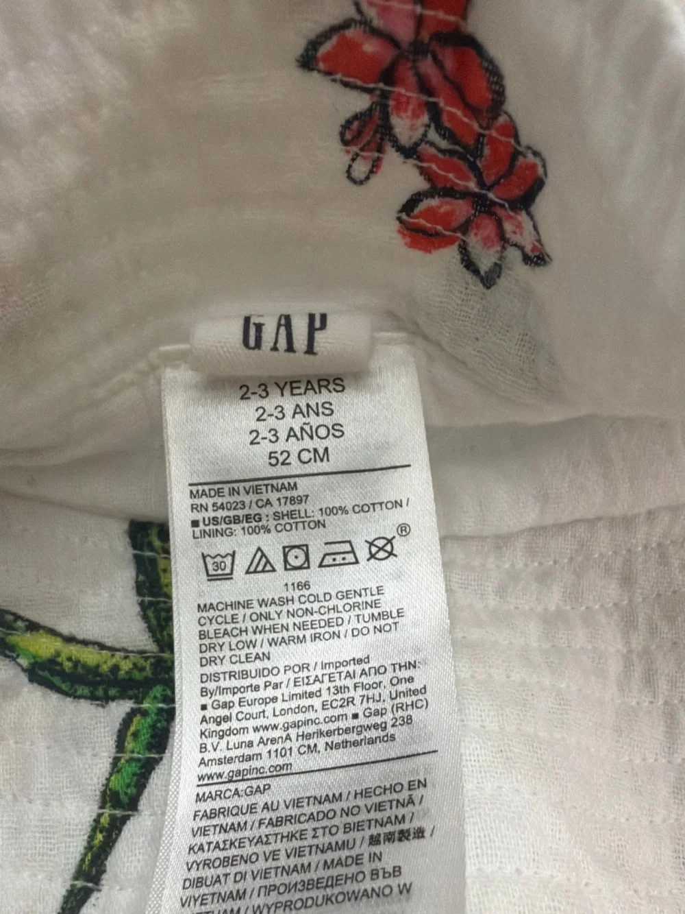 GAP White Bucket Hat with Colorful Seashell & Floral Print